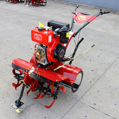 Fácil de operar Motor diesel de tração nas quatro rodas Mini Tiller 85 KG Cultivador para agricultura
