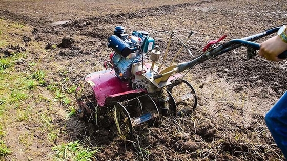 4KW Alto nível de segurança Máquina agrícola multifunção Motor a gasolina 4WD 170f Mini Tiller