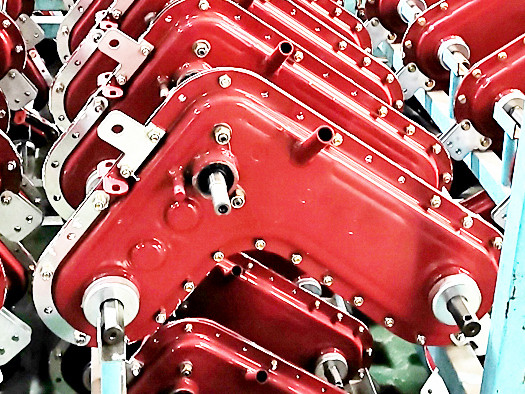 Agricultura e jardim de gasolina de tração nas quatro rodas Mini Tiller com projeto autopropulsado