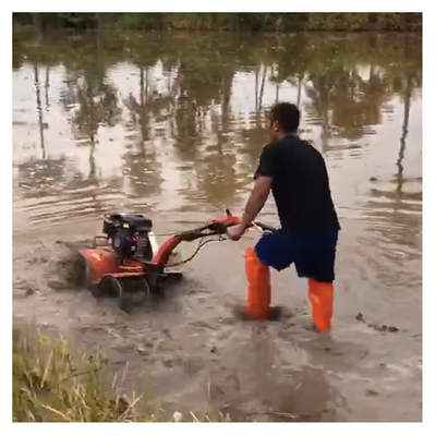 Motor de gasolina 170F de tração nas quatro rodas Mini Power Tiller Cultivator para fazenda e jardim