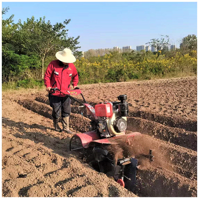 Cultivadores 4WD de alta velocidade Máquinas agrícolas Equipamento com motor a diesel de projeto