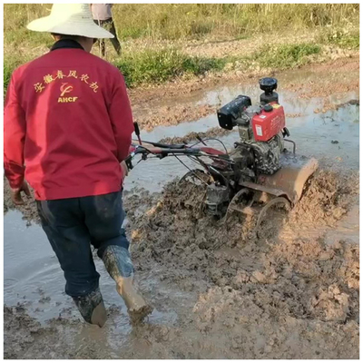 Largura ajustável 45-85cm 4KM/H Velocidade de trabalho Cultivador de lavoura para trabalho agrícola