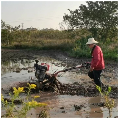 Largura ajustável 45-85cm 4KM/H Velocidade de trabalho Cultivador de lavoura para trabalho agrícola